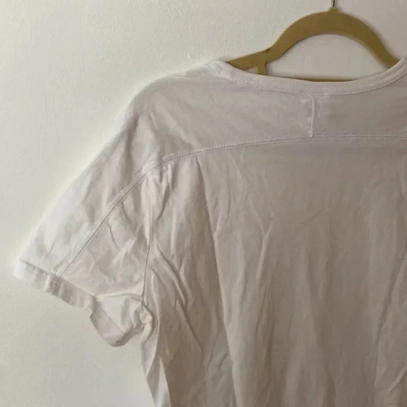 Adidas Crewneck White Breast Emblem Athletic Short Sleeve T-Shirt Size L - Picture 8 of 8